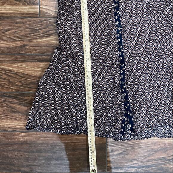 Hem &‎ Thread Dress - Picture 5 of 6
